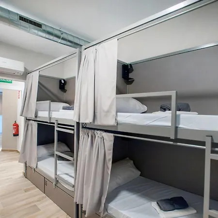 Dos Estaciones - Free Towels, Coffee & Tea, Remote Check-in *