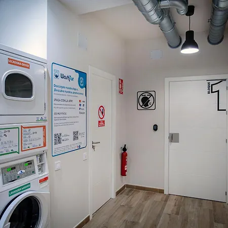 Albergue Dos Estaciones - Free Towels, Coffee & Tea, Remote Check-in *