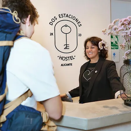 Hostel Dos Estaciones - Free Towels, Coffee & Tea, Remote Check-in