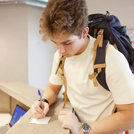 Dos Estaciones - Free Towels, Coffee & Tea, Remote Check-in *