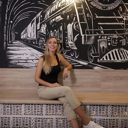 Dos Estaciones - Free Towels, Coffee & Tea, Remote Check-in Albergue *