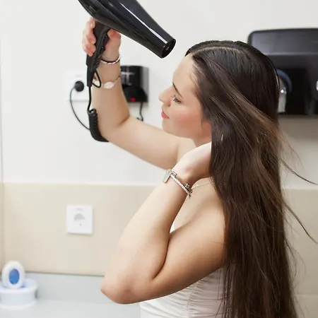 Dos Estaciones - Free Towels, Coffee & Tea, Remote Check-in *